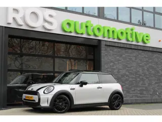 MINI Mini 1.5 Cooper Camden Plus Edition | NAP | PANO | HUD | H&K | CAMERA | CARPLAY | STOELVERW |
