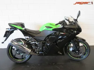 Kawasaki NINJA 250 R SPORT PERFECT! (bj 2010)