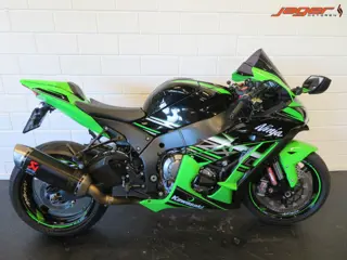 Kawasaki ZX 10 ZX10 ZX10R AKRA (bj 2016)