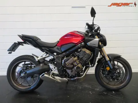 Honda CB 650 R ECT NIEUWSTAAT BOEKJES! (bj 2024)
