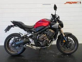 Honda CB 650 R ECT NIEUWSTAAT BOEKJES! (bj 2024)