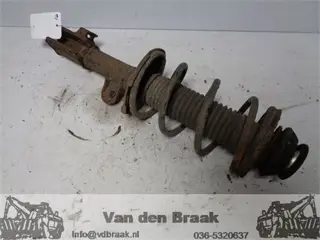 Nissan Pixo 1.0 12V 2009-2014 Veerpoot links voor