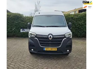 Renault Master T35 2.3 dCi 135 L2H2