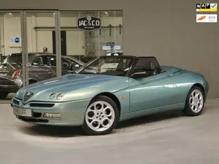 Alfa Romeo Spider 2.0 TwinSpark airco, leer, NL-NAP nieuwstaat