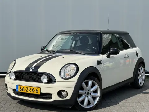 MINI Mini BWJ 2009 1.6 Cooper 120 PK STOELVERWARMING | AIRCO | PANORAMA | LMV | MISTLAMPEN