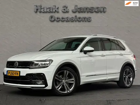 Volkswagen Tiguan 1.4 TSI Comfortline Business R-Line Cruise