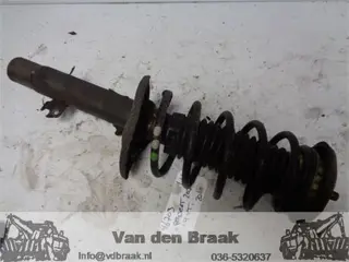 Peugeot 207 1.4 VTi 2006-2012 Veerpoot links voor