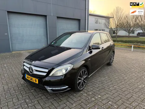 Mercedes-Benz B-klasse 180 Ambition Volledig Dealeronderhouden