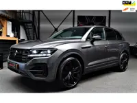 Volkswagen Touareg 3.0 TDI R-Line | 360 cam | Panorama | Massagestoelen | LED | Park assist | Luchtv