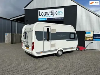 HOBBY De Luxe 400 SFE '15 (Mover, Fransbed)