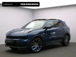 Lynk & Co 01 1.5 / Carplay / Camera / Adaptive Cruise / Panoramadak / Dodehoekdetectie / Stoelverwar