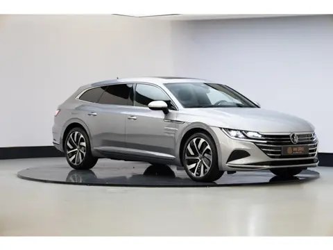 Volkswagen Arteon Shooting Brake 1.4 TSI eHybrid Elegance Business+ | Panoramadak | 19 Inch |