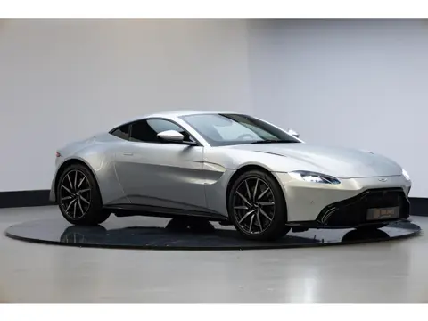 Aston Martin Vantage 4.0 V8 | Gloss Black pack | 20 Inch |