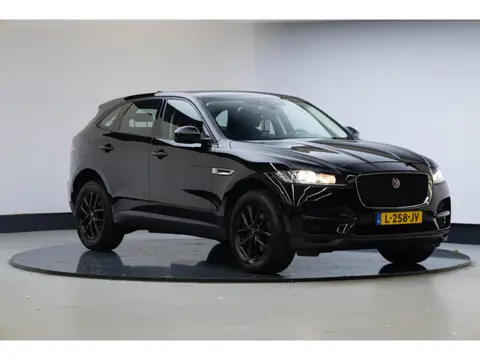 Jaguar F-PACE 2.0 Pure AWD 25t