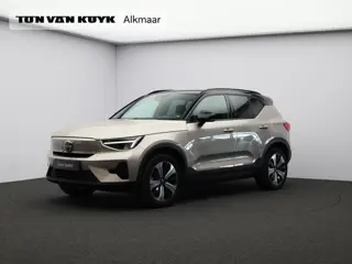Volvo XC40 Recharge Core 70 kWh / Getint Glas / Parkeercamera / All-Seasonbanden / Carplay / Cruise 