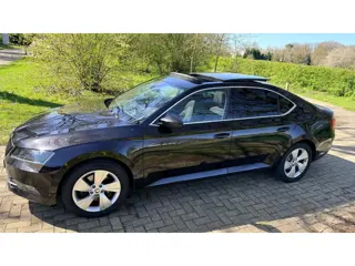 Skoda Superb 1.6 TDI Ambition Business