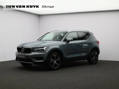 Volvo XC40 T3 163PK Automaat Momentum Pro / 19" / Extra Getint Glas / Camera / Park Assist V+A / Ver