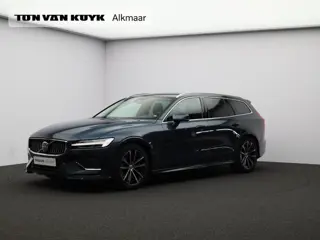 Volvo V60 T6 350PK Plug-in hybrid AWD Core Bright / Trekhaak / Exterior Stylingkit/  360 Camera / Li