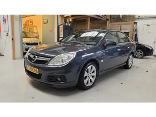 Opel Vectra 1.8-16V Executive Navi, Leer, Clima, Trekhaak, NAP, LMV,.....