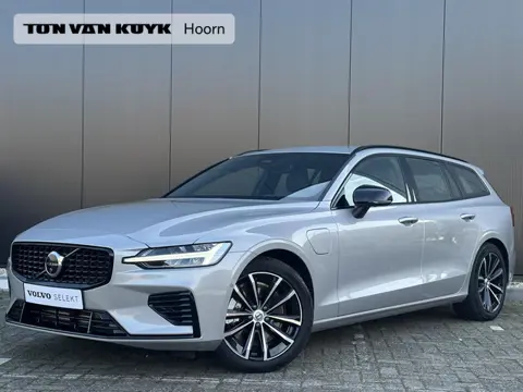 Volvo V60 2.0 T6 Plug-in hybrid AWD Plus Dark Adaptive Cruise Control / BLIS / 360 camera / Electr. 