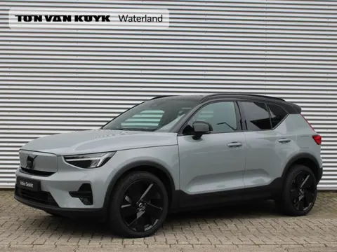 Volvo EX40 Single Motor Extended Range Plus Black Edition Automaat / Panoramadak / Microtech Nubuck 