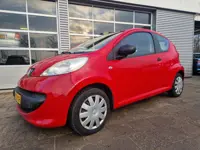 Peugeot 107 1.0-12V XR