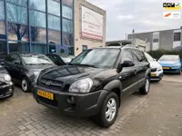 Hyundai Tucson 2.0i Style TREKHAAK, APK 11/26