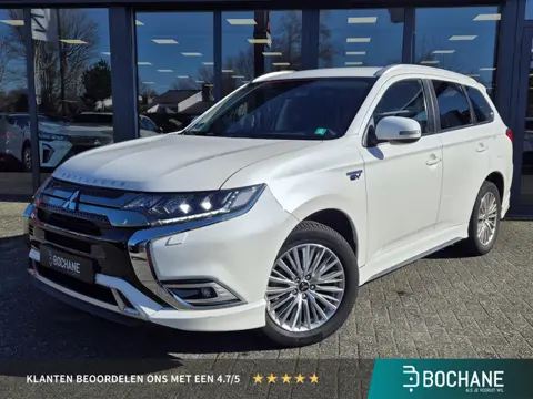 Mitsubishi Outlander 2.4 PHEV Pure+ | Camera | All seasonbanden |