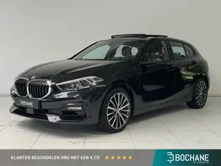 BMW 1-serie 118i Executive Edition | Panoramadak | Navigatie | Parkeersensoren V+A | Apple CarPlay /