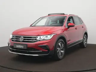 Volkswagen Tiguan 1.4 TSI eHybrid Elegance Automaat - Panoramisch schuif-kanteldak - LED - Navigatie