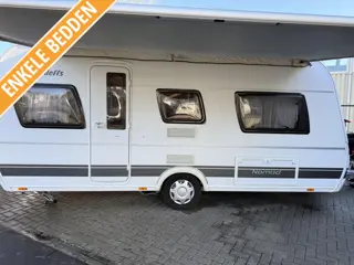 Dethleffs Nomad 470 EL 2 BEDDEN ZITGROEP LUIFEL