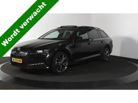 Škoda Superb Combi 1.4 TSI iV Sportline Busn. NL-Auto / Pano / 360 camera / Enz,Enz.