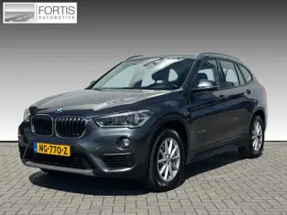 BMW X1 sDrive18i Centennial Executive  CAMERA | STOELVERW | NAVI | TREKHAAK |