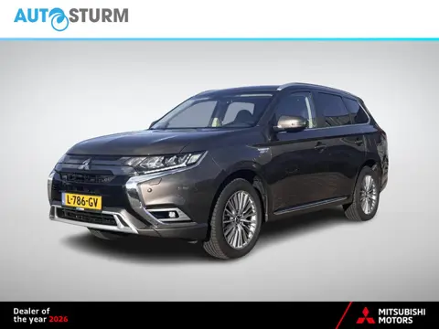Mitsubishi Outlander 2.4 PHEV Intense + Trekhaak!