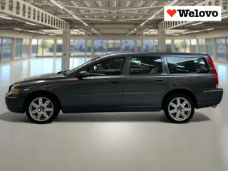 Volvo V70 2.5T AWD Summum Dealer auto, trekhaak, leder, carkit,....