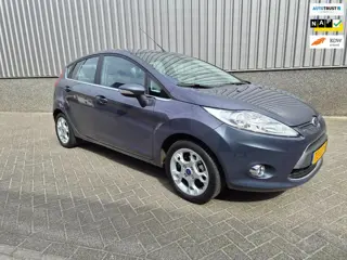 Ford Fiesta 1.25 Titanium |In Nieuwstaat | Parkeer sensoren | 59149 KM | Cruise Controle | Climate C