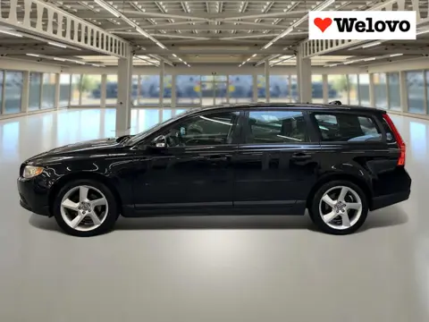 Volvo V70 2.0 Momentum Leder, trekhaak, goed onderhouden...