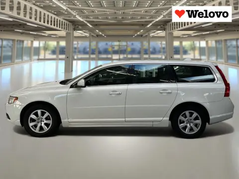 Volvo V70 1.6 T4 Limited Edition Rijklaar+garantie, navigatie, trekhaak..