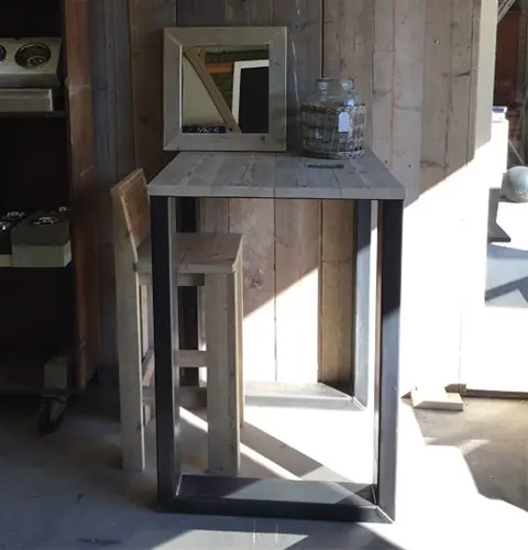 Hoge tafel industrieel hout/ijzer op maat hillshome