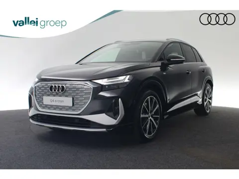 Audi Q4 e-tron S edition 45 82 kWh 210 kW / 286 pk Quattro | Assistentiepakket plus | Privacy Glas |