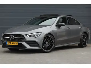 Mercedes-Benz CLA-KLASSE 220 4MATIC Sfeerverlichting AMG Pakket Pano
