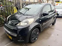 Peugeot 107 1.0-12V Millesim 200
