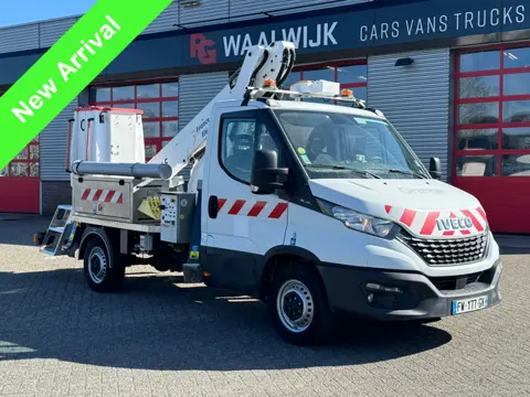 Iveco Daily (bj 2021)