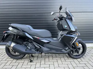 BMW C 400 X (bj 2023, automaat)