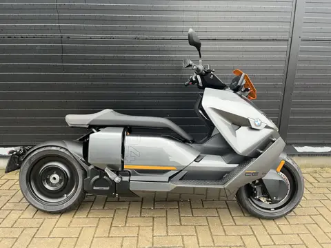 BMW CE 04 (bj 2023, automaat)