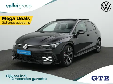 Volkswagen Golf 1.5 eHybrid 272 pk DSG GTE | Panoramadak | Trekhaak | Adaptief onderstel | Head-up d