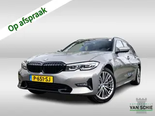 BMW 3 Serie Touring 320e xDrive Business Edition Plus 1e-Eig. & Dealer-Onderh. BOVAG-Garantie. NL-Au