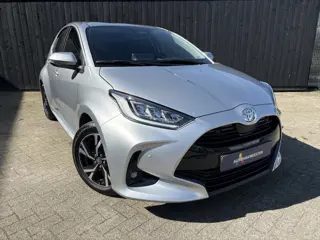 Toyota Yaris 1.5 Hybrid 115 Dynamic (bj 2025, automaat)