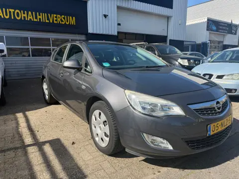 Opel Astra 1.4 Turbo Edition