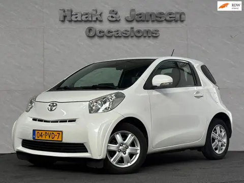 Toyota IQ 1.0 VVTi Comfort Airco Tomtom E-ramen